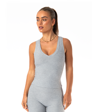 Delphine Tank