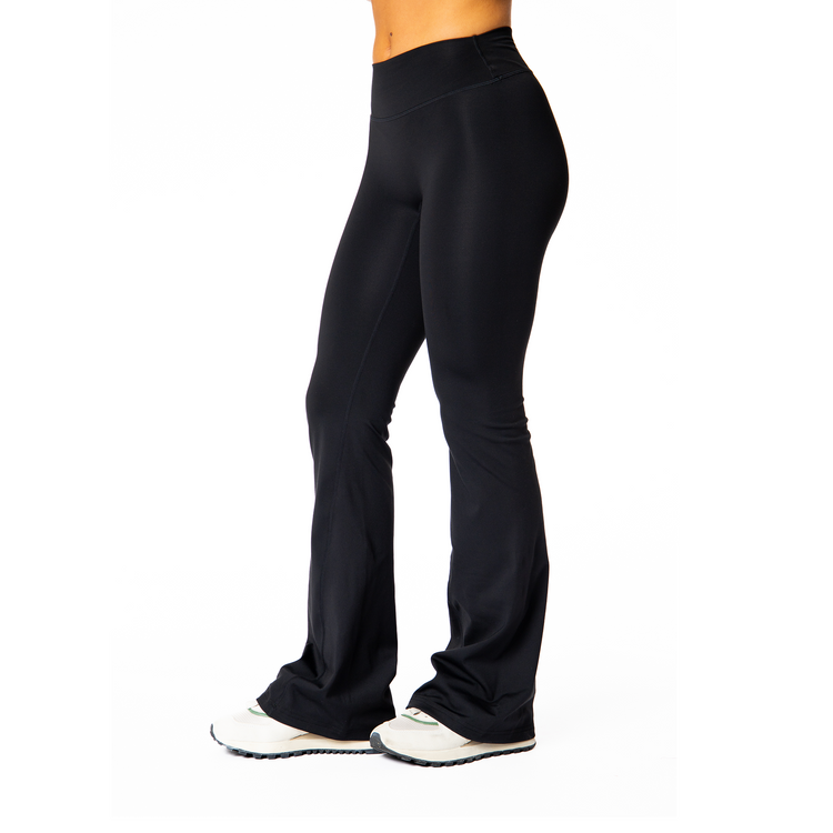 Solene Flare Leggings | Midnight Black